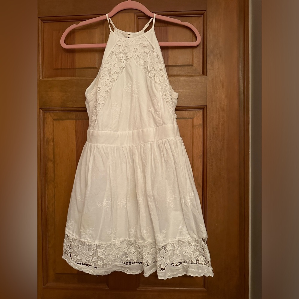 White lace dress